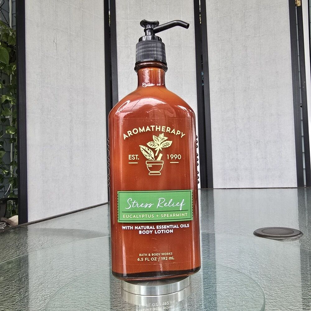 Bath & Body Works Aromatherapy Stress Relief Eucalyptus Spearment Lotion